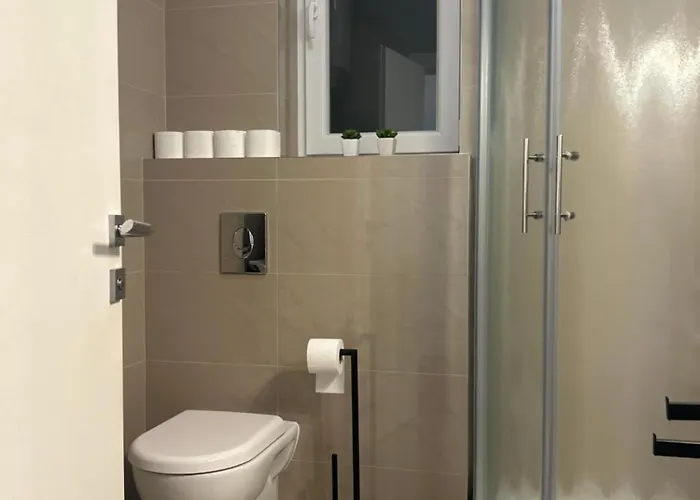 Marton & Martinis Superior - Spacious One-room - Excellent Location Within Walking Distance Of Diocletian's Palace And Bacvice - The Restaurants Within Walking Distance * Split