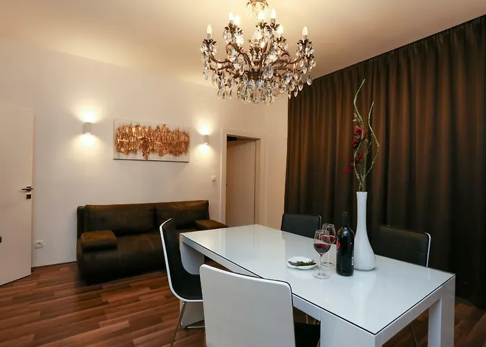 Lägenhet Marton & Martinis Superior - Spacious One-room - Excellent Location Within Walking Distance Of Diocletian's Palace And Bacvice - The Restaurants Within Walking Distance Split
