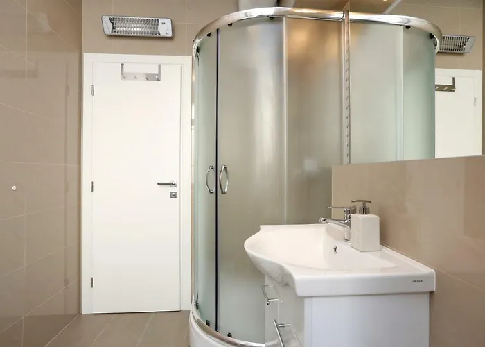 Lägenhet Marton & Martinis Superior - Spacious One-room - Excellent Location Within Walking Distance Of Diocletian's Palace And Bacvice - The Restaurants Within Walking Distance